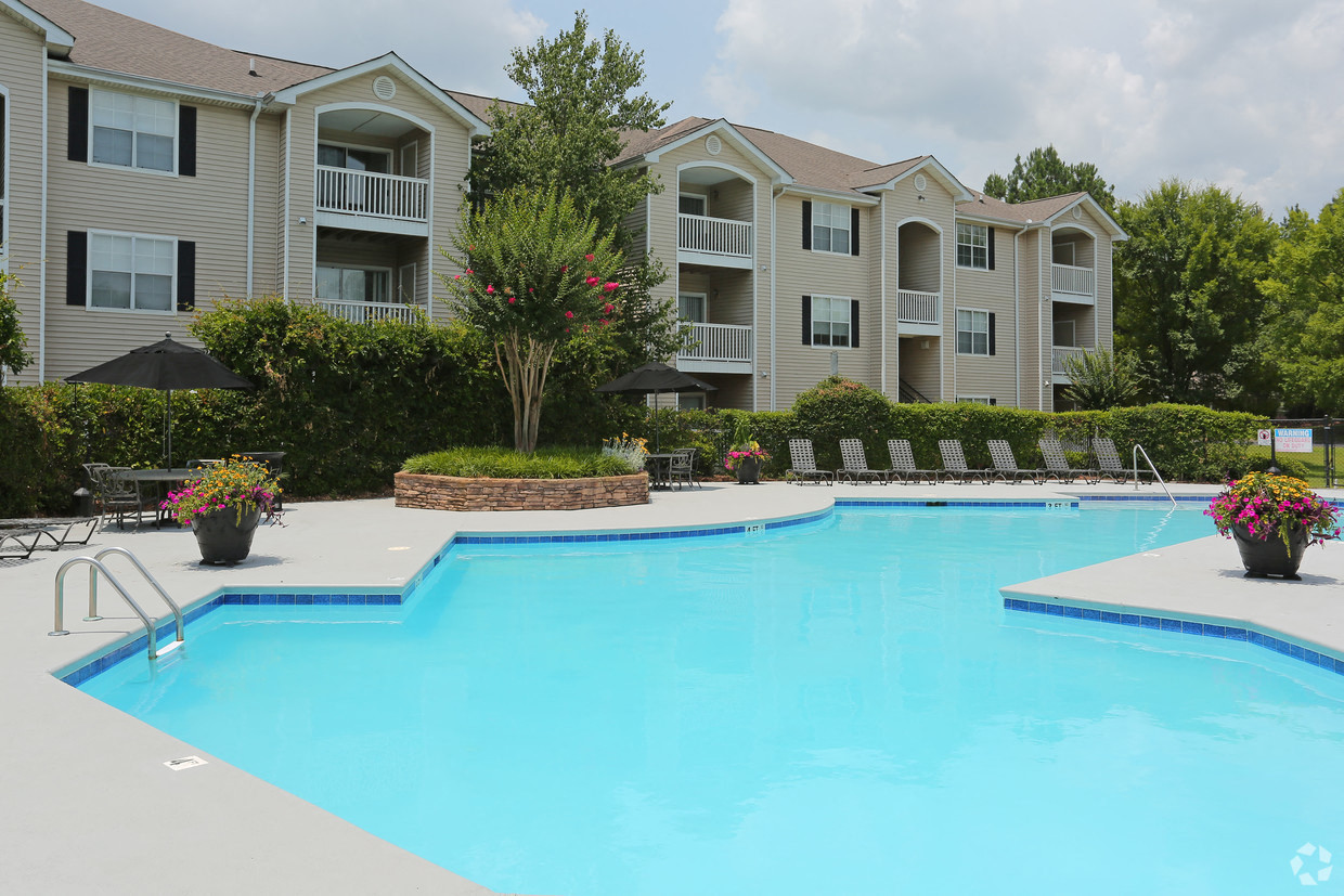 Cambridge Downs Apartments in Loganville, GA
